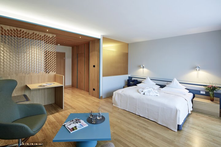Room 13 of 43