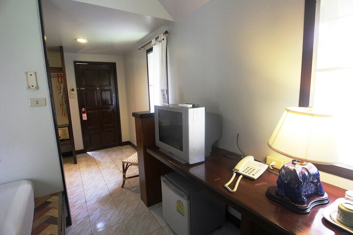 Room 29 of 64