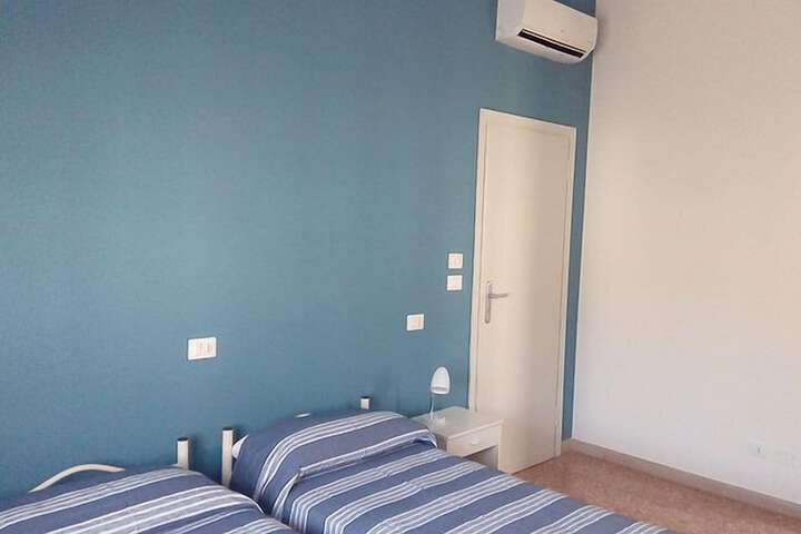 Room 9 of 67