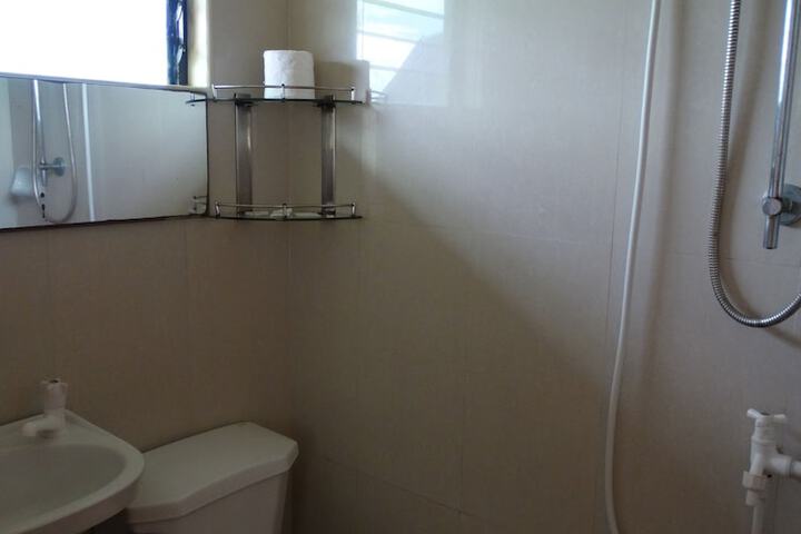 Room 19 of 39