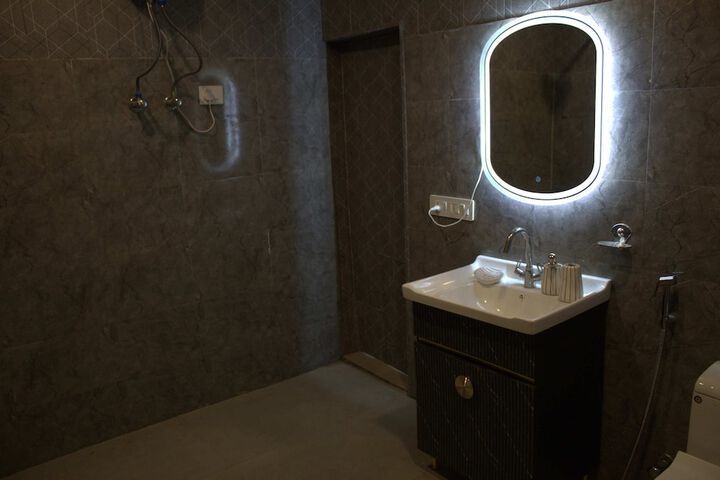 Room 41 of 67