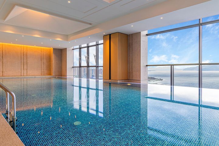 Pool 32 of 106