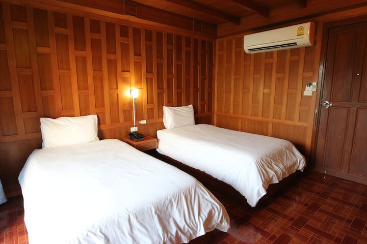 Room 9 of 45