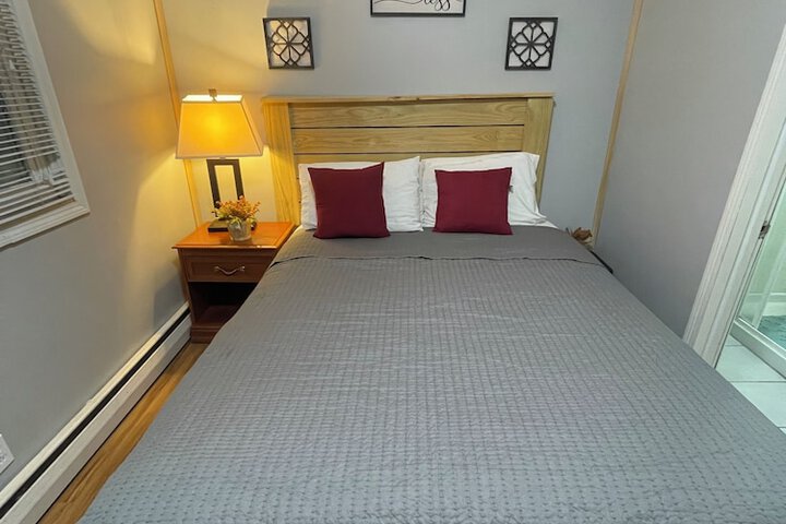 Room 12 of 36