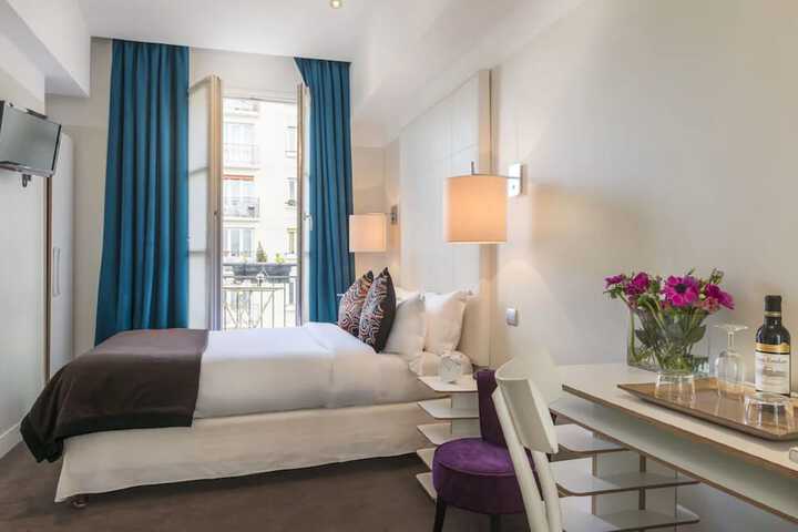Room 7 of 34