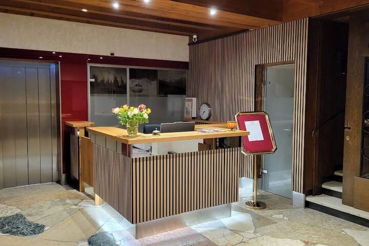 Hotel Interior 2 of 119