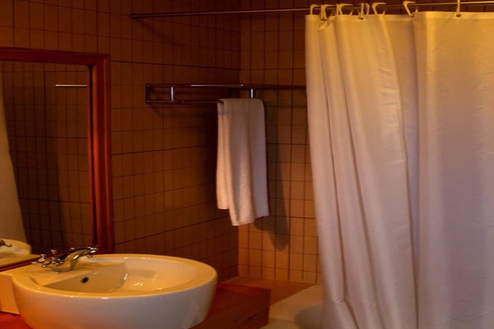 Room 15 of 36