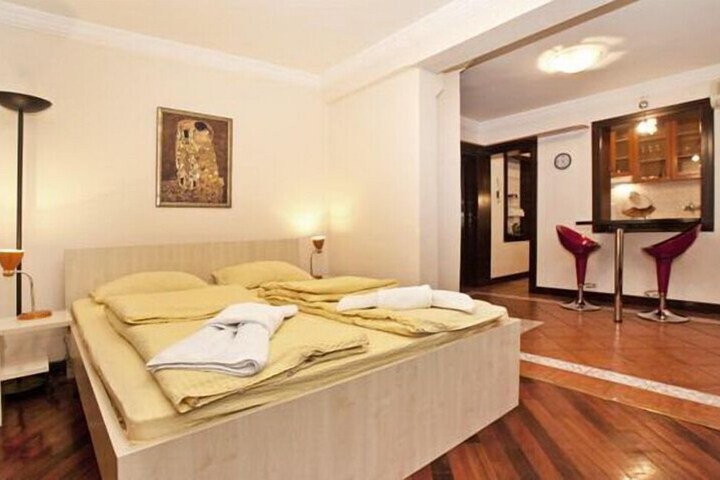 Room 2 of 14