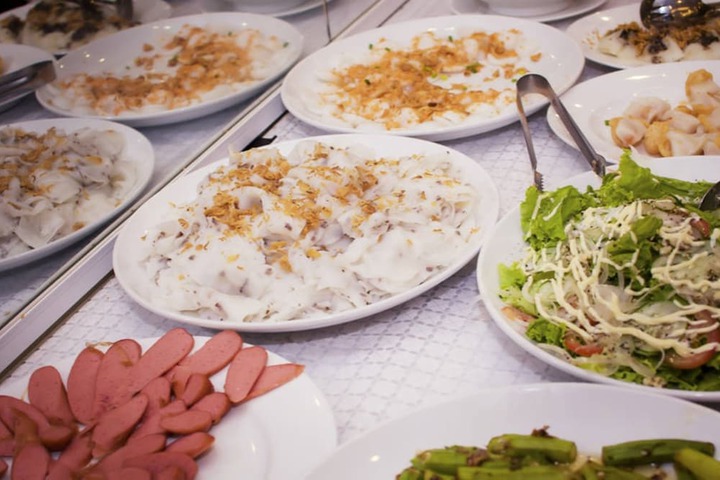 Dining 5 of 9