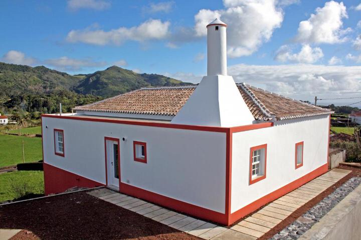 Casa de Almagreira - Empreendimento de Turismo em Espaço Rural - Casa de Campo