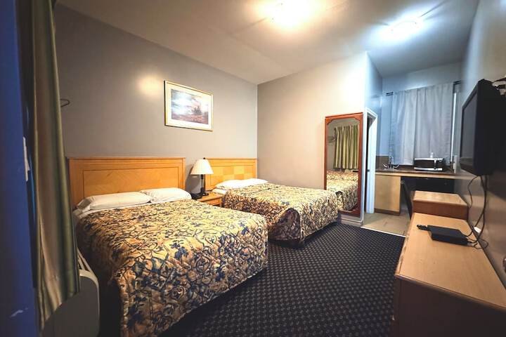 Comfort Room 2 Queen Beds (8 of 9)
