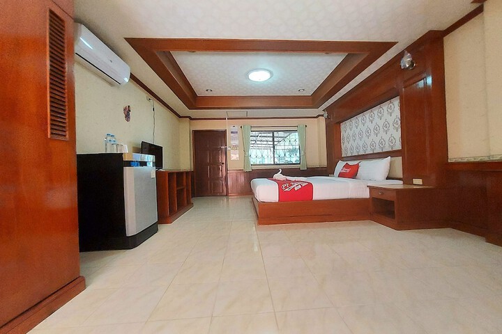 Room 25 of 89