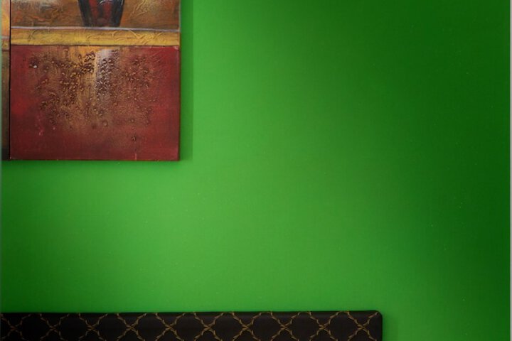 Room 4 of 33