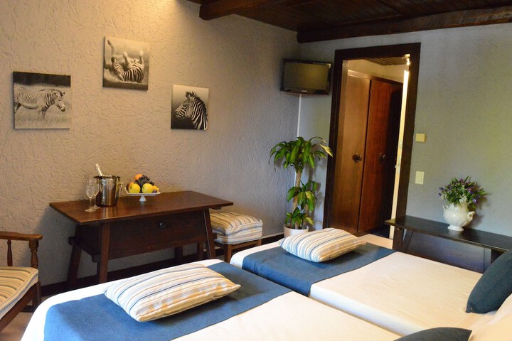 Room 7 of 34