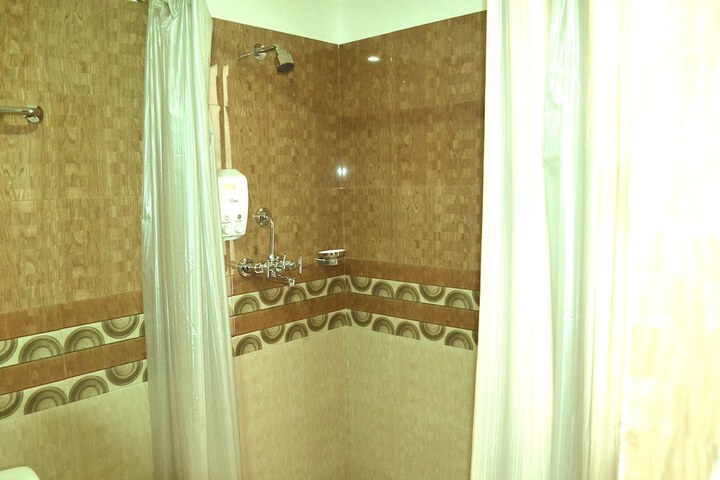 Room 54 of 85