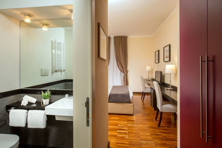 Room 15 of 54