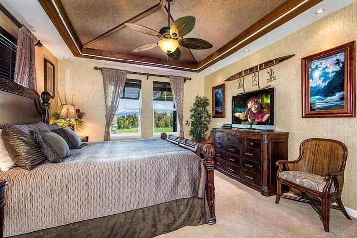 Room 6 of 48