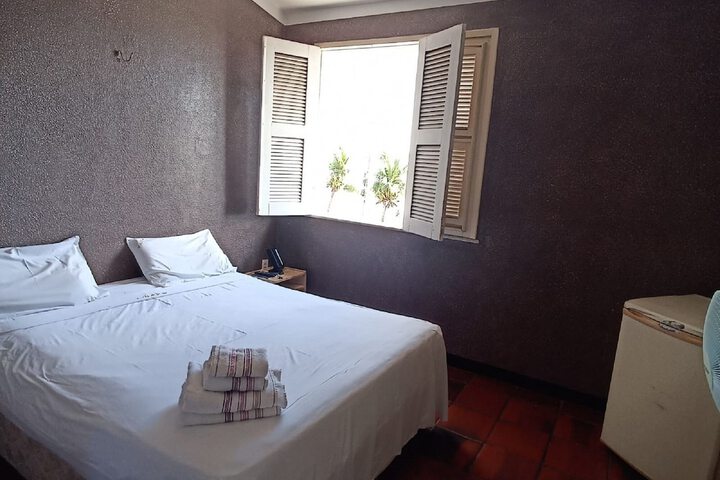 Room 10 of 52