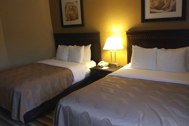 2 Double Beds (6 of 29)