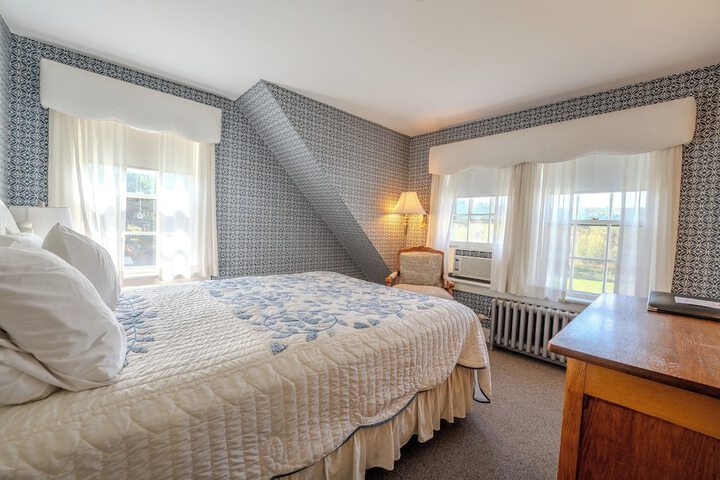 Room 34 of 129