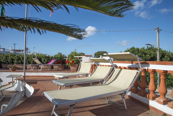Pool 40 of 111