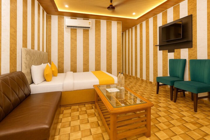 Room 14 of 34
