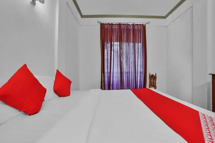 Room 2 of 11