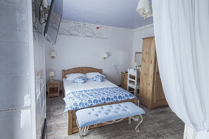Room 22 of 42