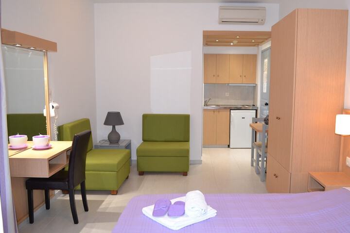 Room 14 of 34