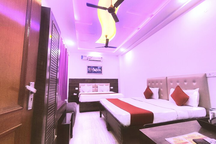 Room 3 of 17