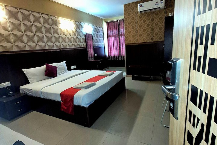 Room 14 of 31