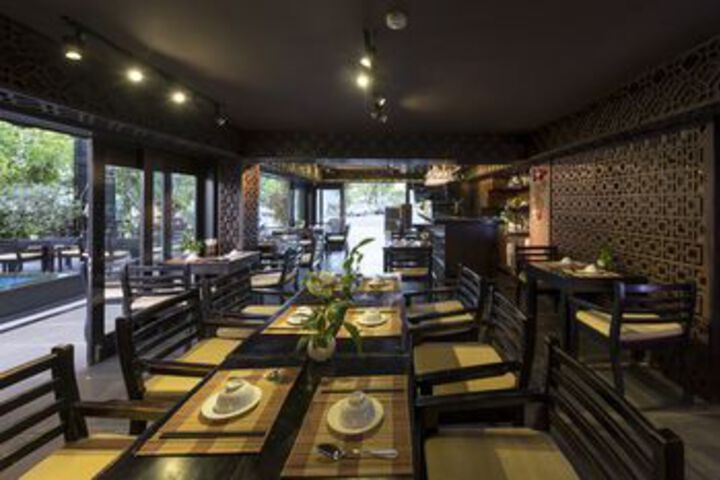 Dining 84 of 91