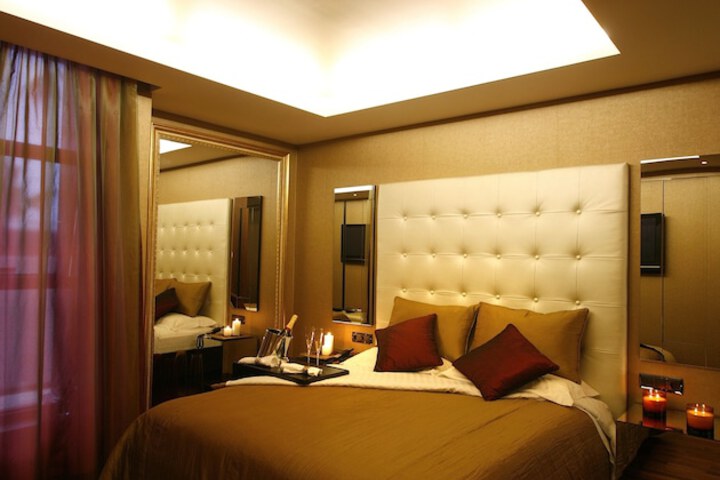 Room 19 of 74