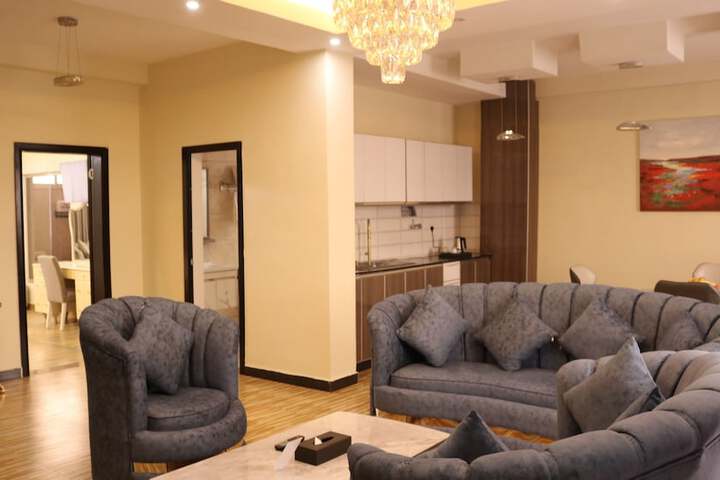 Room 15 of 23