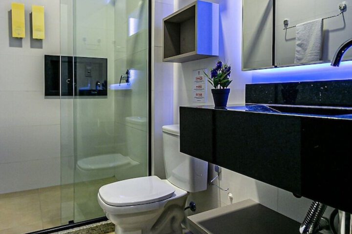 Room 12 of 23