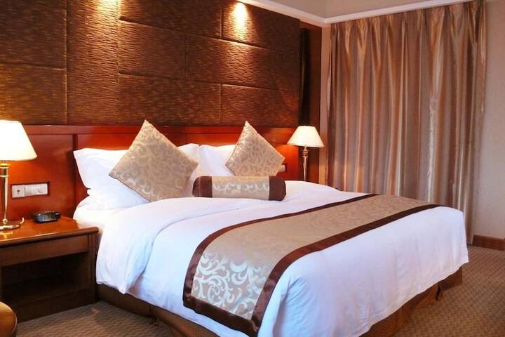 Room 21 of 40