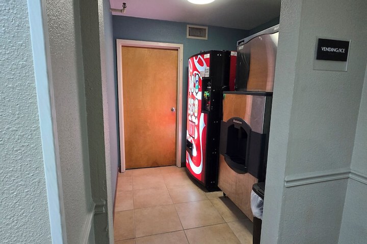 Vending machine
