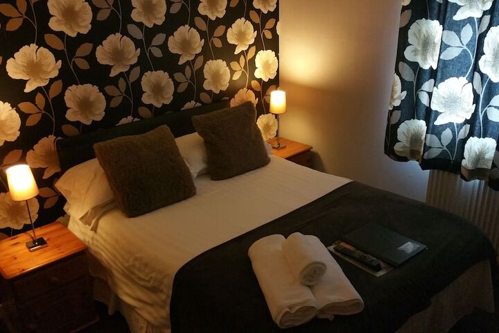 Room 5 of 29