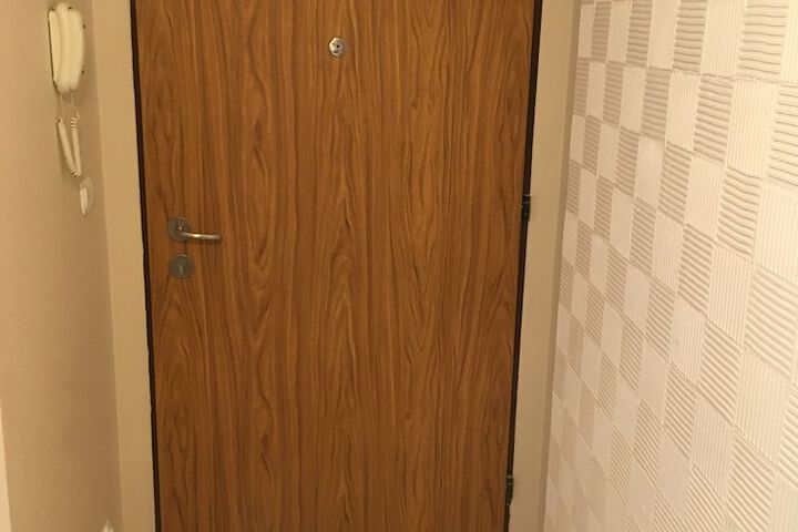 Room 9 of 113
