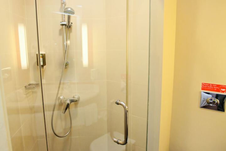 Clean Restrooms