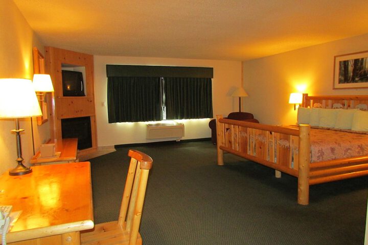 1 King Bed Second Floor (19 of 38)