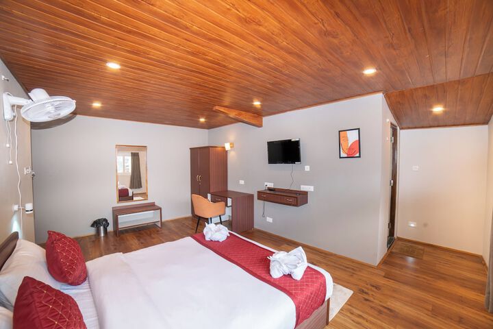 Room 12 of 29