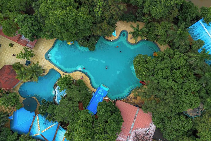 Pool 78 of 111