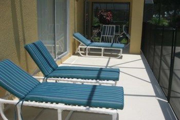 Sundeck 18 of 19