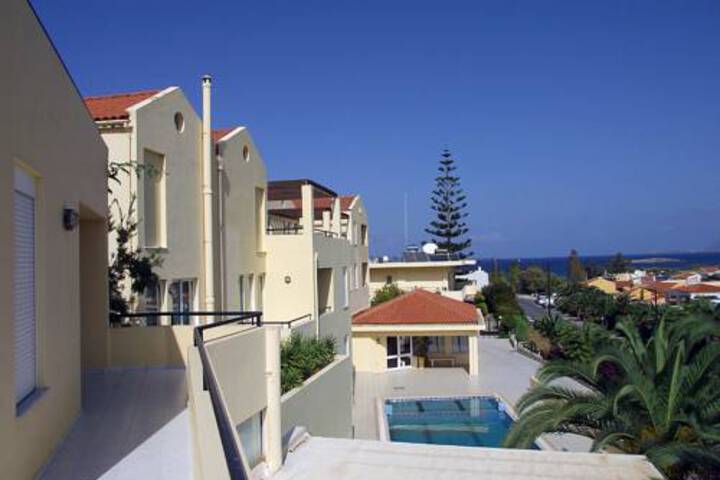 Golden Sun Hotel