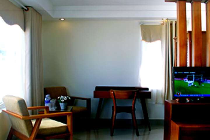 Room 13 of 22