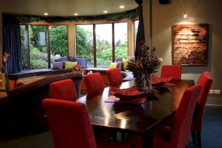 Dining 17 of 58