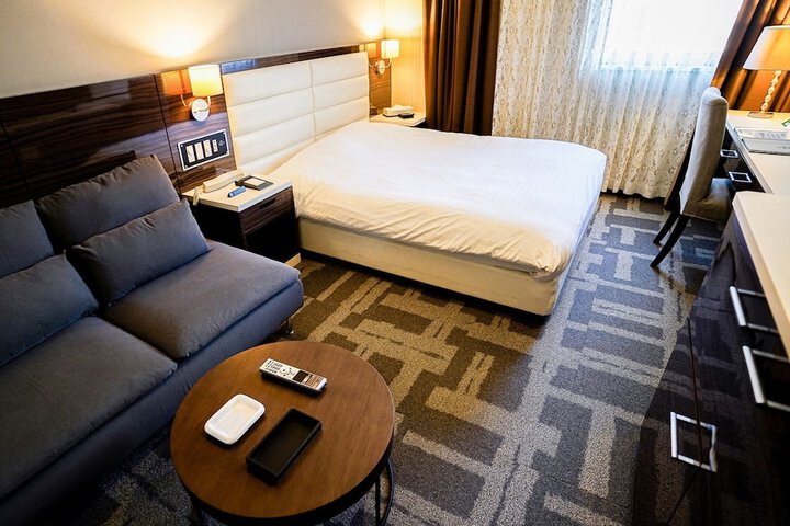 Room 18 of 239