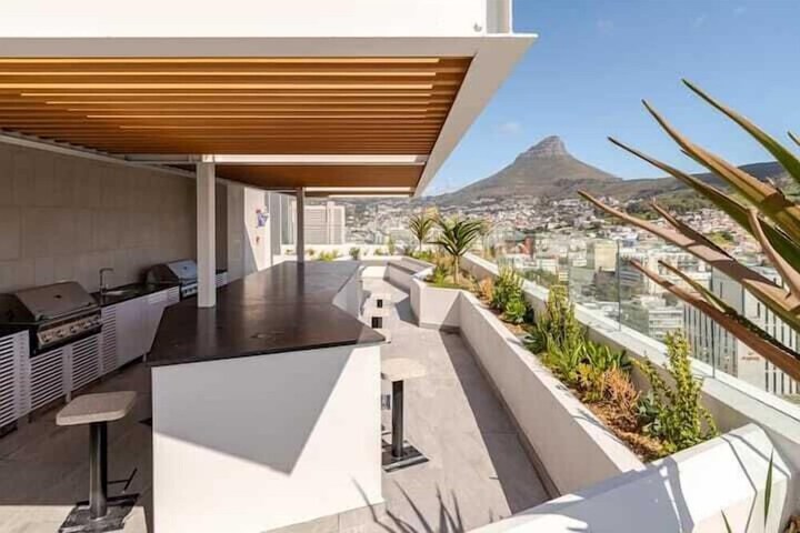 Terrace/Patio 16 of 17