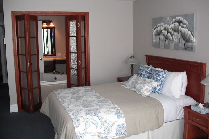 Room 7 of 61
